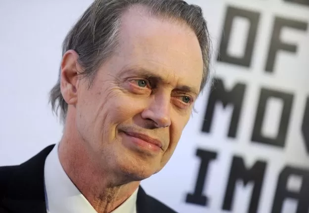 Steve Buscemi w szpitalu. Aktor został pobity 