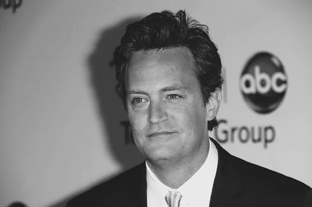 Przyczyna śmierci Matthew Perry'ego nadal nie jest znana