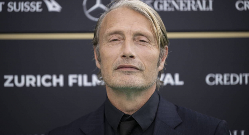 Mads Mikkelsen był bliski zakończenia kariery, bo zgubił scenariusz do „Casino Royale”