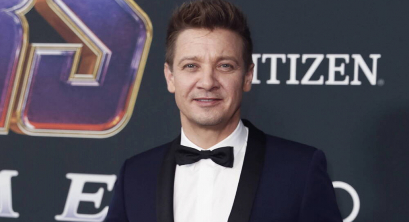 Jeremy Renner kończy książkę o wypadku, w którym o mało nie zginął