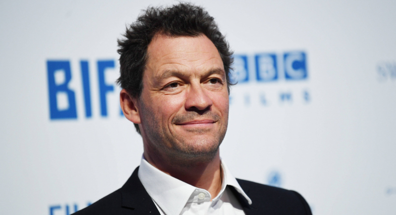 Dominic West, który gra w serialu „The Crown” księcia Karola, chciał odejść z jego fundacji