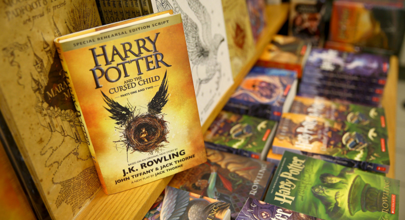 "Harry Potter" powraca – trwają prace nad serialową adaptacją książek J.K. Rowling