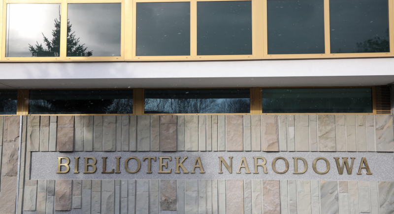 Cyfrowa biblioteka Polona udostępnia dzieła poświęcone polskim nekropoliom