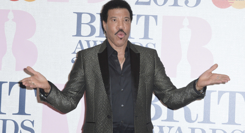 Lionel Richie z powodu choroby prawie stracił głos. Bał się, że to koniec jego kariery