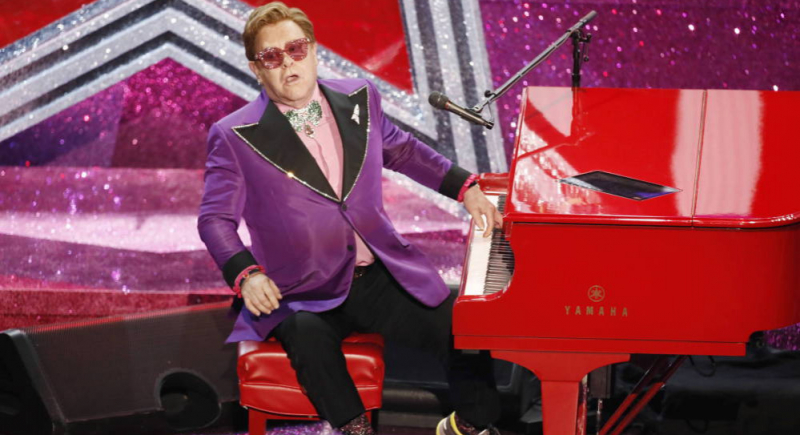 Elton John odwołał koncerty. Artysta zaraził się koronawirusem