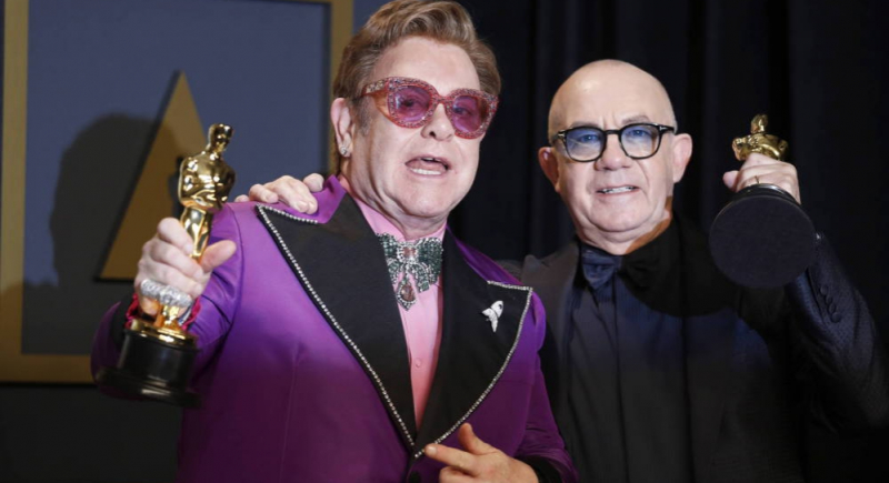 Elton John nagrał fragment swojej autobiografii i przyznał, że za pierwszym razem jej nie zrozumiał