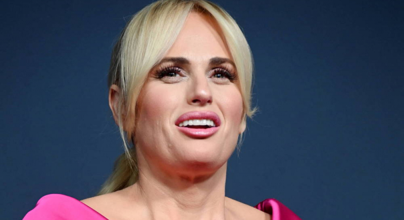 Rebel Wilson zbagatelizowała wstrząs mózgu, którego doznała na planie. Dziś tego żałuje