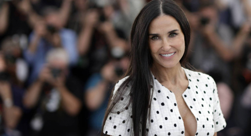 61-letnia Demi Moore nago w horrorze „The Substance”. Owacje na stojąco przez 11 minut w Cannes